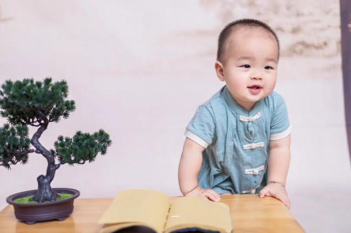福鼎六个月宝宝摇头正常吗